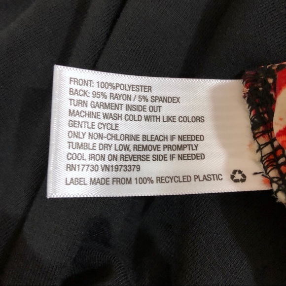 A NEW‎ DAY Floral Draped Blouse - Picture 7 of 7